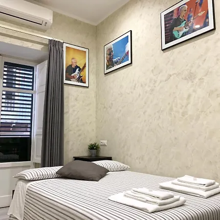 Konukevi Bed No Breakfast Ak Napoli
